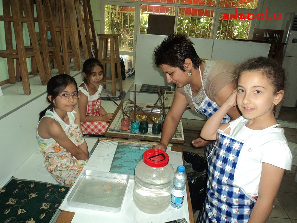 Çocuklar İçin Yazın Gidebileceği Ebru Kursları Konyada