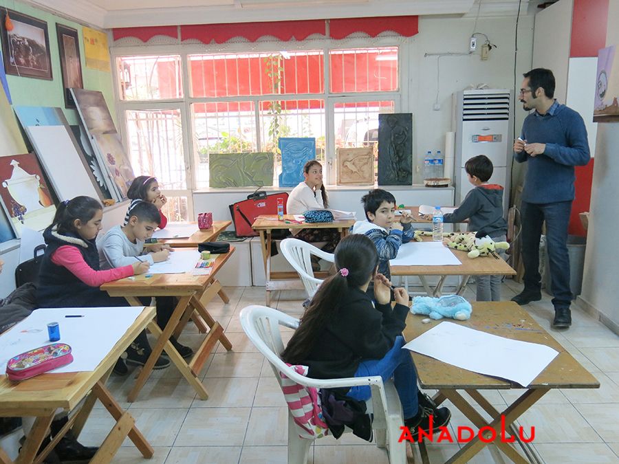 Çocuklarla Karakalem Kursları Konyada