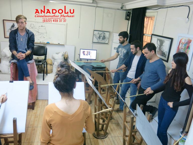 Anadolu Güzel Sanatlar Çizim Dersinde Konyada