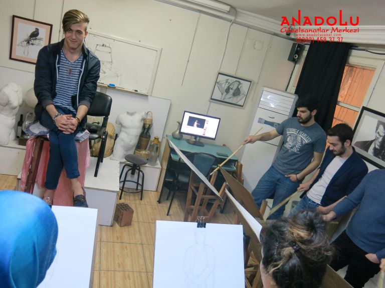 Anadolu Güzel Sanatlarda Modelden Desen Çizimleri Konyada