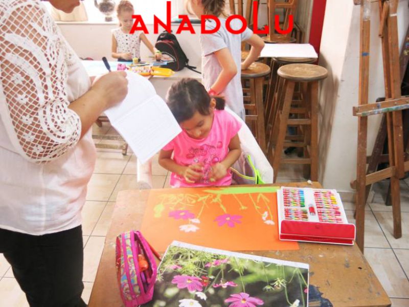 Çocuklar İçin Güzel Sanatlar Kursu Konyada